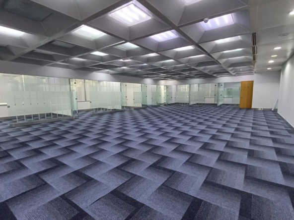 Fitted Office | Partitioned | Ready To Move In – UAEMCRP-3175