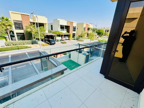 3Bed + Maid Towhouse | Huge Layout | Vacant – UAEMRP-3913