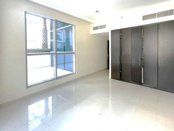 Spacious large 2BHK | Best Deal | Vacant – UAEMRP-4039