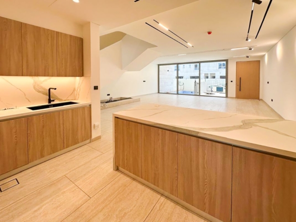 Private Pool | Brand New | Ready to Move – UAEMRP-4051