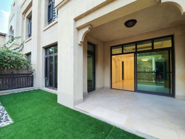 Private Garden | Ready to Move in | Unfurnished – UAEMRP-4056