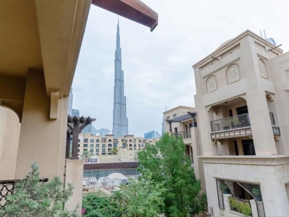 Burj Khalifa View | Spacious | Bright Apartment – UAEMS-23885