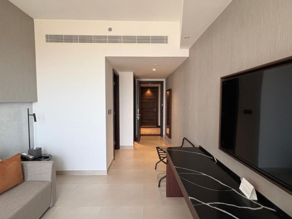 Elegant Studio | Hotel Amenities | Prime Location – UAEMS-24355