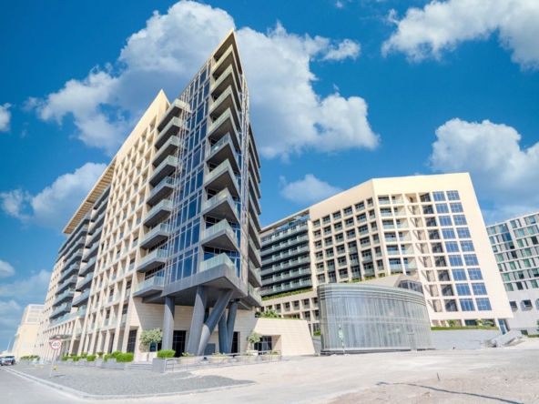 Cozy ST w/ Balcony|Fully Furnished|Ready To Move – UAEMCR-3731