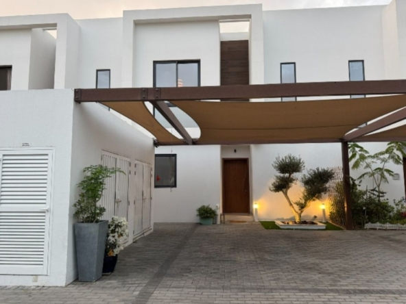 2 BR+Maids | Close to Facilities | Unfurnished TH – UAEMCS-12312