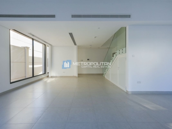Standalone Villa|5BR Big Layout|Premium Location – UAEMCSP-17098