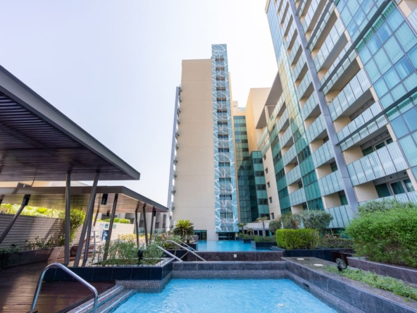 Pool View|Corner 4BR+M|Unfurnished|Well-Maintained – UAEMCSP-17184