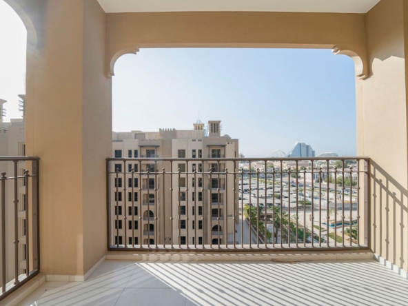 Marina Views | Beachfront Living | Vacant – UAEMR-6115