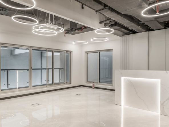 Fully Upgraded | Fully Furnished | Vacant – UAEMR-6148