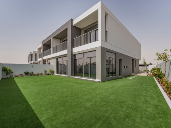 Corner Unit |Huge Plot| Landscaped|Close to Retail – UAEMR-6201