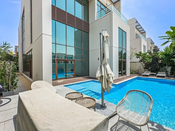 Fully Upgraded 6 Bedroom Villa with Private Pool – UAEMS-24821