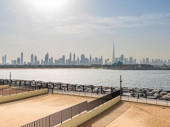 Waterfront Villa | Stunning Skyline View | Vacant – UAEMS-25157