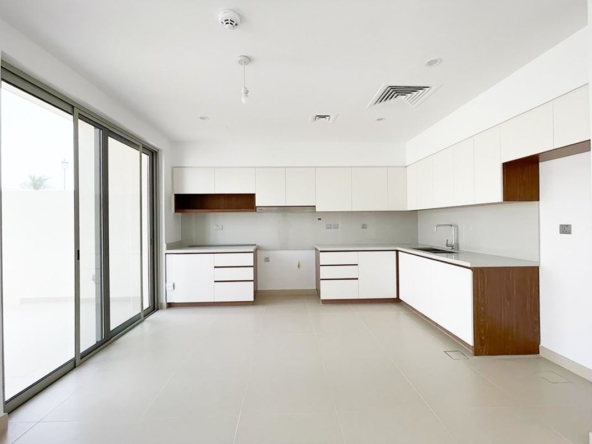 3Bed + Maids Room | Negotiable | Family Home – UAEMS-25405