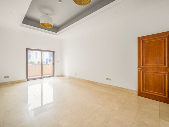 Sophisticated Style | Large Layout | Beach Access – UAEMSP-15562