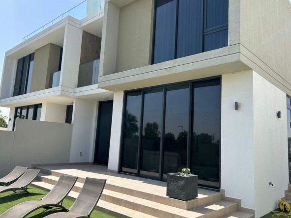Modern Living | Serene Views | Prime Location – UAEMSP-15577