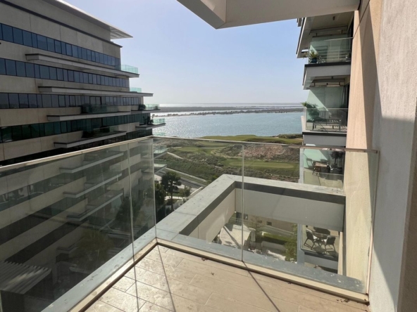 Partial Sea View | Laundry Room | 2BR W/Balcony – UAEMCR-3785
