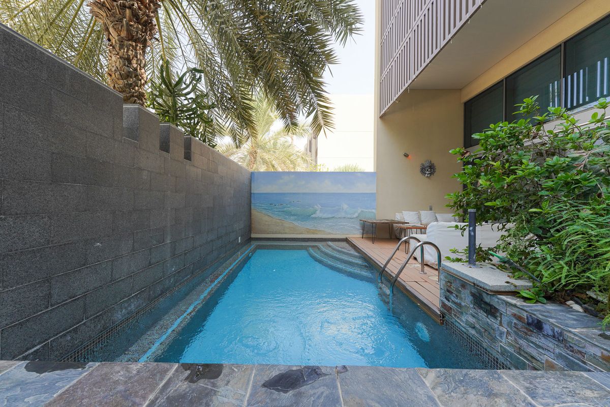 Canal View | Stunning 4BR Townhouse | Private Pool – UAEMCSP-18507