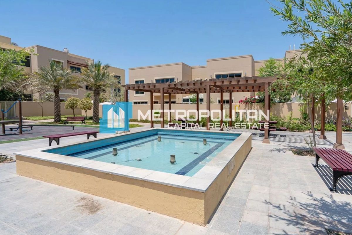 Spacious 4BR | Stand-alone Villa | PLOT 4,323 SQFT – UAEMCSP-18588