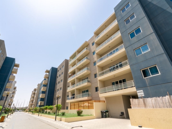 3 Bedroom w/ Balcony | Pool View | Great Community – UAEMCSP-18899