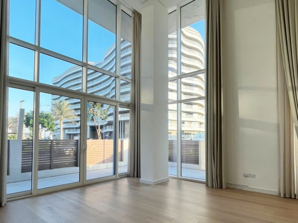 Majestic 3BR TH | Motivated Seller | Beach Access – UAEMCSP-19287