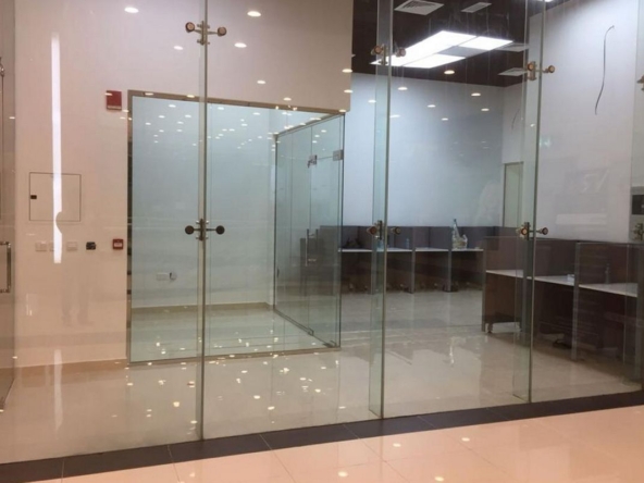 Fitted Office | Partly Furnished | Close to Metro. – UAEMRP-4426
