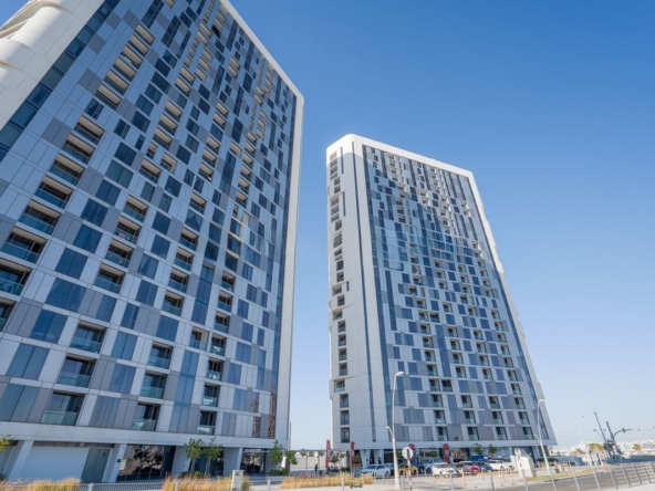 Sea View | Resale 1BR w/ Balcony| Community Pool – UAEMCS-13247