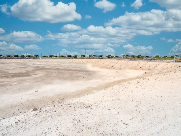 Single Row| Corner Plot| 905 SQM| Community Pool – UAEMCS-13289