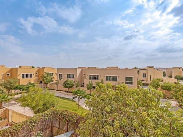 Single Row 4BR Townhouse|Corner Unit|Private Pool – UAEMCSP-20114