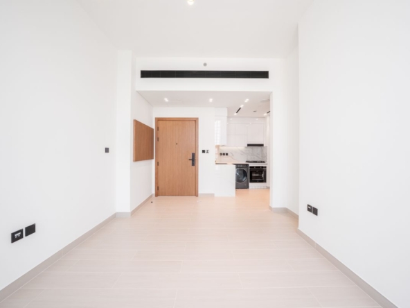 Brand New | Best View | Near Park – UAEMPR-6871