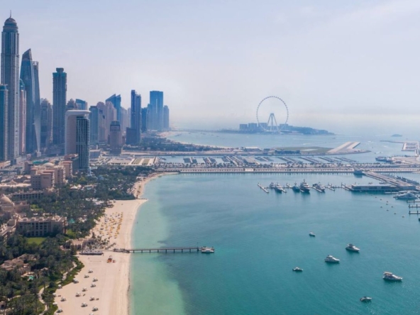 High Floor | Beach Access | Prime Location – UAEMPSP-11585
