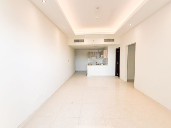 High Floor | Canal View | Spacious – UAEMR-6501