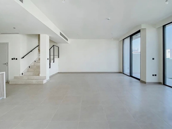 Ready To Move In | Best Location | Area Expert – UAEMR-6503