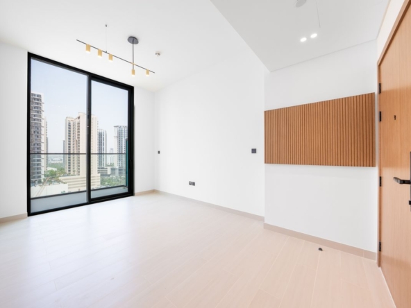6 Cheques | Brand New | Ready to Move In – UAEMR-6513