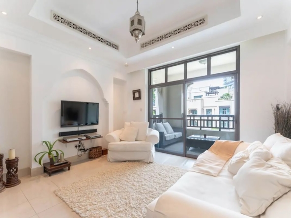 Vacant Unit | Furnished |  Boulevard View – UAEMRP-4562