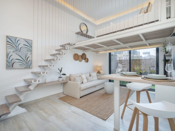 Luxury Living | Fully Furnished | Loft – UAEMRP-4595