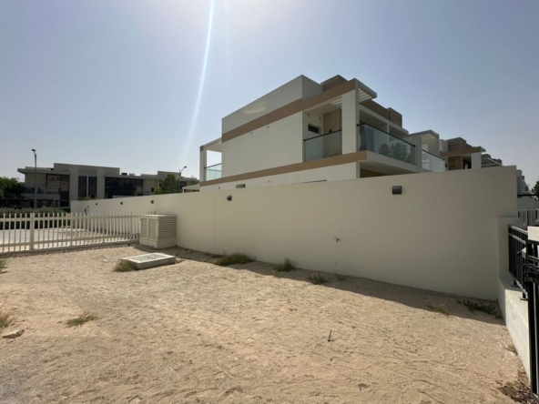 Hot Deal | Private Plot | Lake View | New | Vacant – UAEMSP-16996